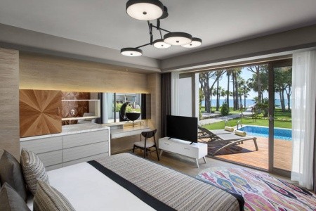 Acanthus & Cennet Barut Collection - 73