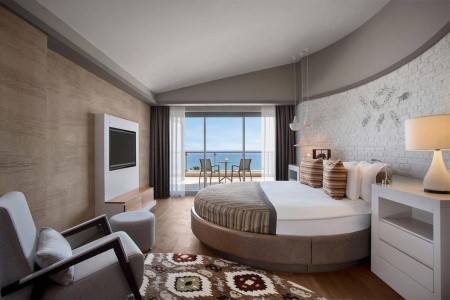 Acanthus & Cennet Barut Collection - 81