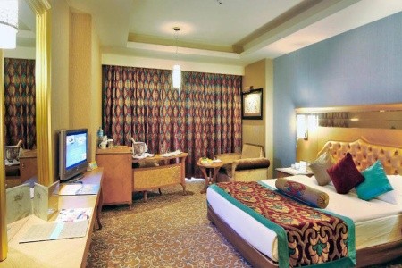 Royal Holiday Palace - 36