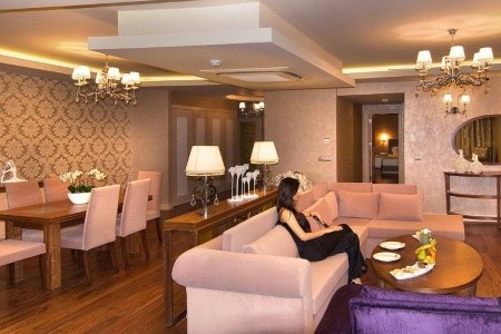 Royal Holiday Palace - 39