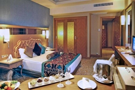 Royal Holiday Palace - 41