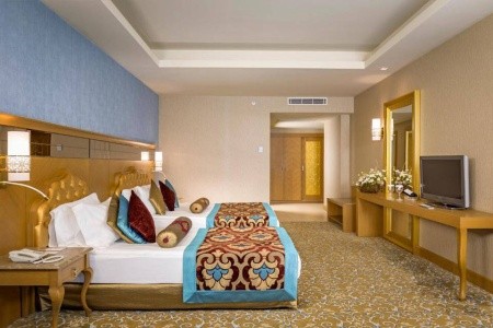 Royal Holiday Palace - 51