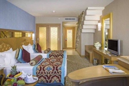 Royal Holiday Palace - 58