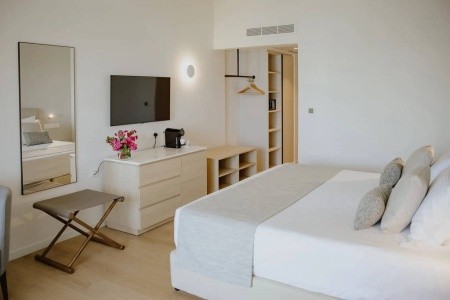 The Golden Coast Beach - 49