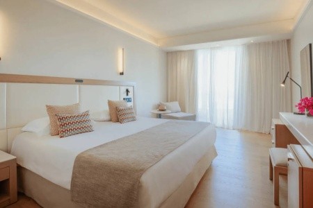 The Golden Coast Beach - 59