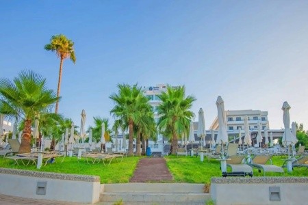 Silver Sands Beach - 14