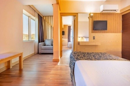 Fame Residence Beach - 26