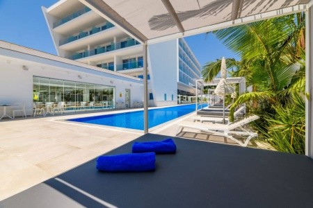 Tasia Maris Seasons - 15