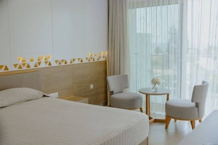 Tasia Maris Seasons - 16