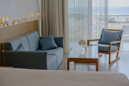 Tasia Maris Seasons - 19