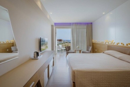 Tasia Maris Seasons - 23