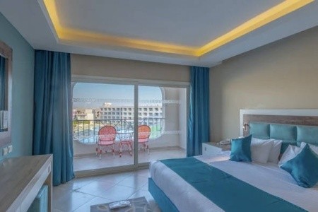 Titanic Resort & Aqua Park - 13