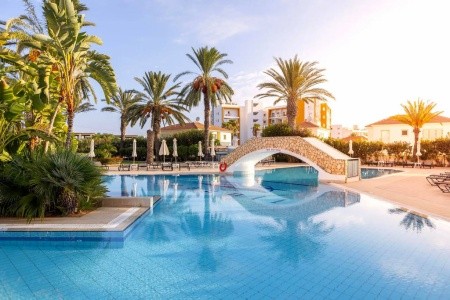 Seagull Hotel Apartments - 6