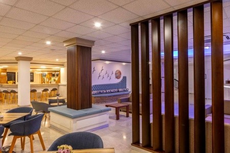 Seagull Hotel Apartments - 11