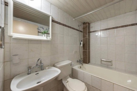 Seagull Hotel Apartments - 14