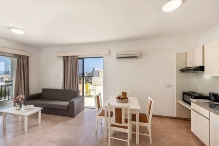 Seagull Hotel Apartments - 26