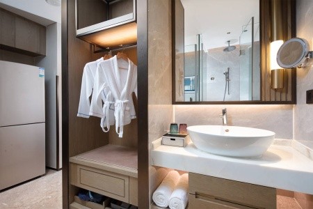 Holiday Inn & Suites Sanya Yalong Bay - 50