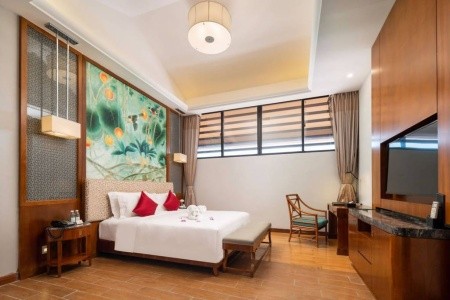 Four Season Ocean Courtyard Hotel - 15