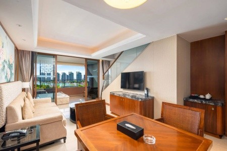 Four Season Ocean Courtyard Hotel - 21