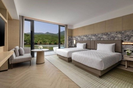 Hualuxe Sanya Yalong Bay Resort - 38