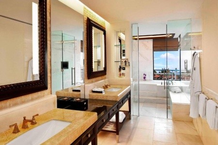The St. Regis Yalong Bay Resort (Sanya) - 45