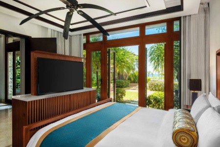 The St. Regis Yalong Bay Resort (Sanya) - 66