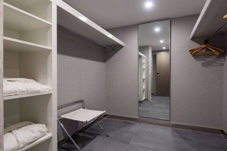 The Sense Deluxe - 65