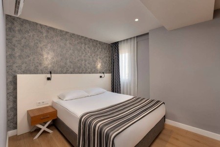 Greenwood Suites Resort - 49