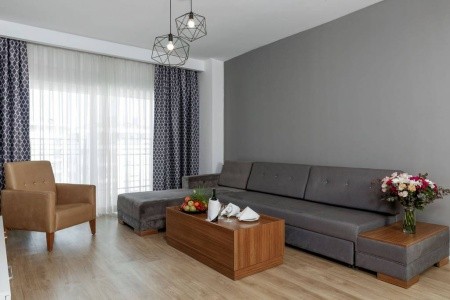 Greenwood Suites Resort - 57