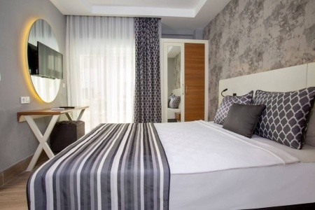 Greenwood Suites Resort - 60