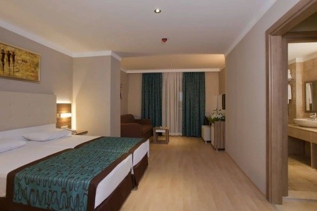 Riviera Hotel & Spa - 19