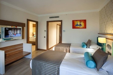 Turecko Side Luna Blanca Resort 8 dňový pobyt Ultra All inclusive Letecky Letisko: Praha June 2026 (25/06/26- 2/07/26)