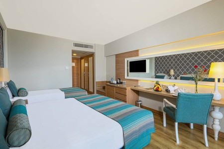 Sherwood Exclusive Lara (Ex. Breezes) - 77