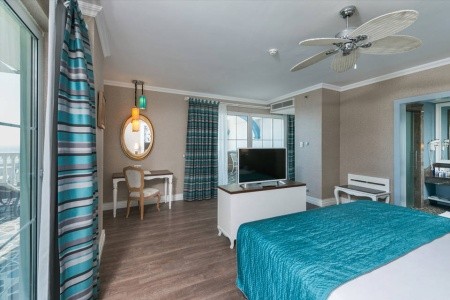 Rubi Platinum Spa Resort & Suites - 77