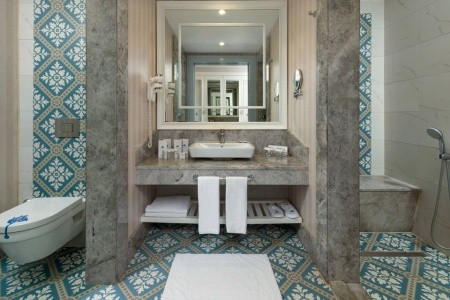 Rubi Platinum Spa Resort & Suites - 88