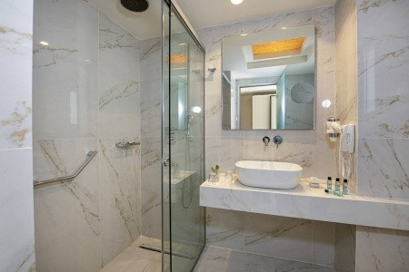 Vantaris Luxury Beach Resort - 37