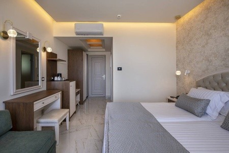 Vantaris Luxury Beach Resort - 61