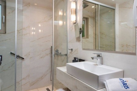 Vantaris Palace - 60