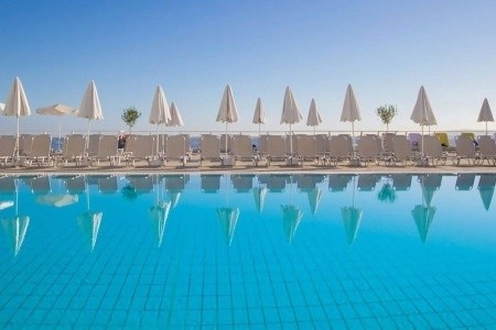 Peninsula Resort & Spa - 28