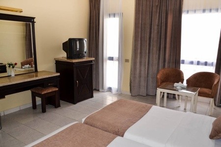 Cataract Resort - 38