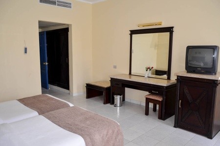 Cataract Resort - 46