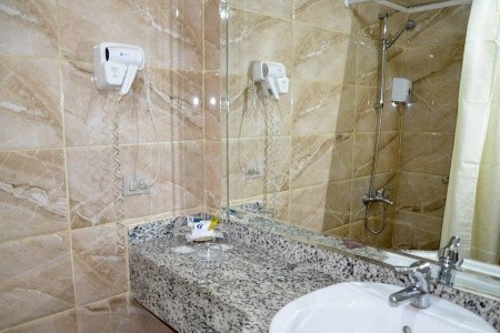 Cataract Resort - 51