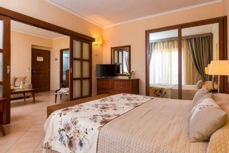 Theartemis Palace - 45