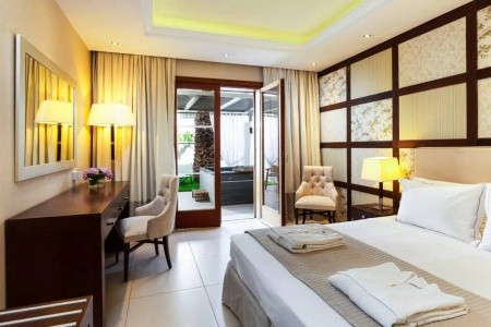 Theartemis Palace - 62