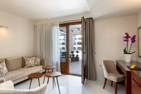 Theartemis Palace - 64