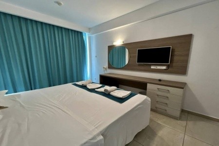 Sunny Blue (Ex. Mastronapa Apartment) - 19