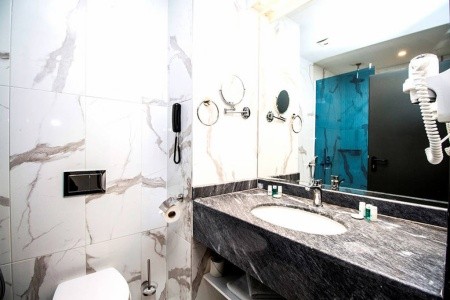 Best Western Plus Premium Inn & Casino - 20