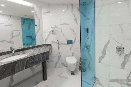 Best Western Plus Premium Inn & Casino - 24