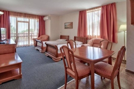 Estreya Residence - 34