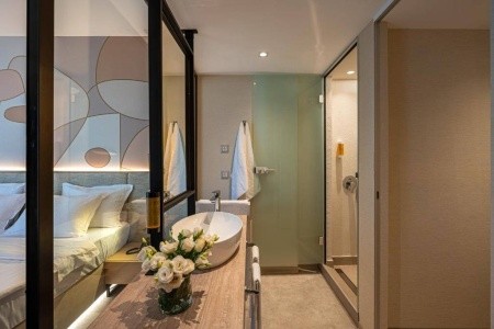 Zenith (Ex.marlin Beach) - 24